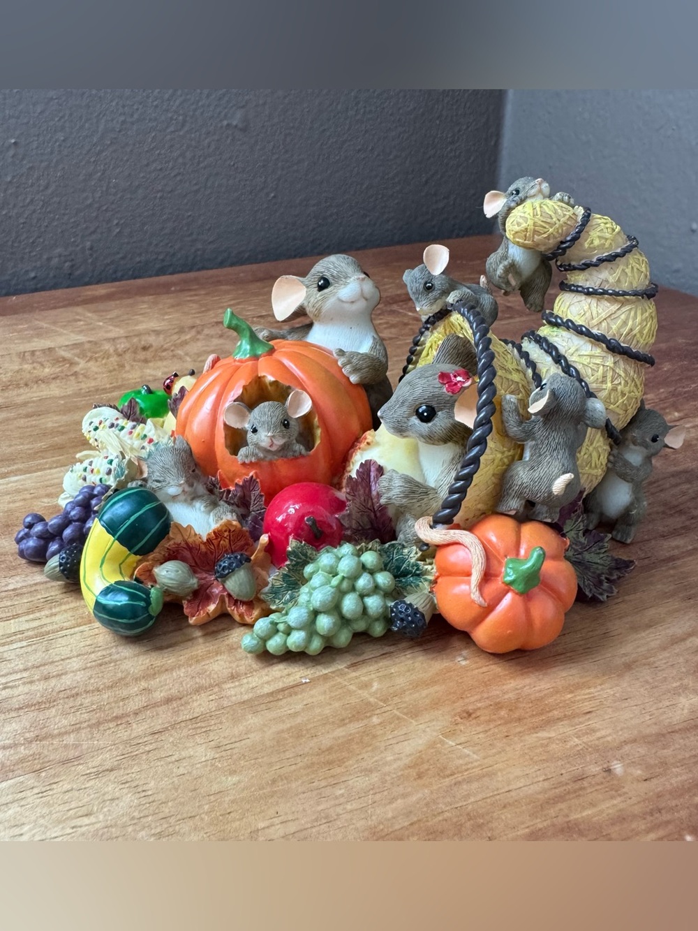 Fitz and Floyd Charming Tails Harvest Thanksgiving Holiday Decor Figurine 🍁🍂